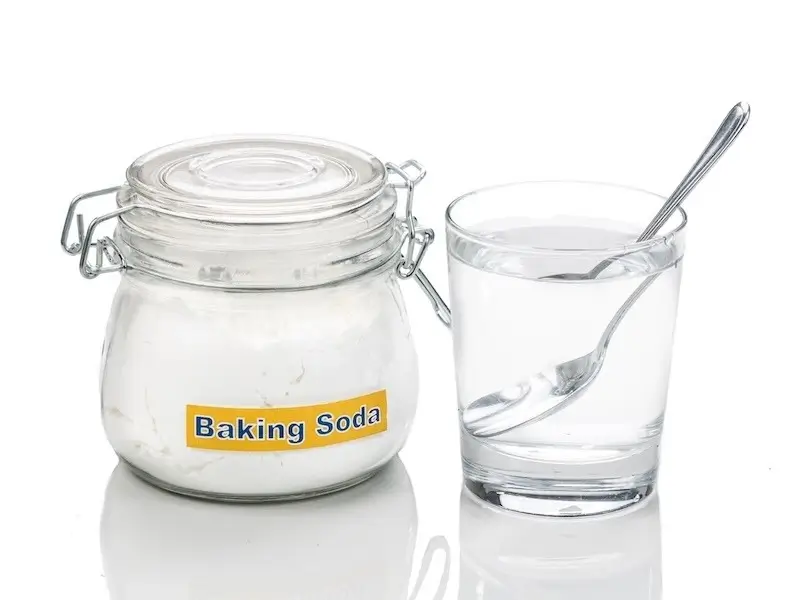 Baking soda and white vinegar can be an ideal shower drain disinfectant solution when you&rsquo;re battling bad smells in your shower drain.
