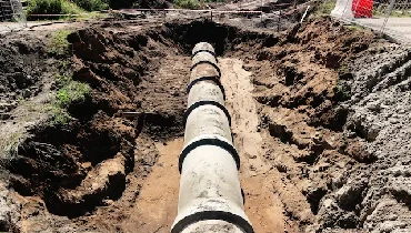 Mr. Rooter Plumbing laying Sewer Pipe in The City of Markham.